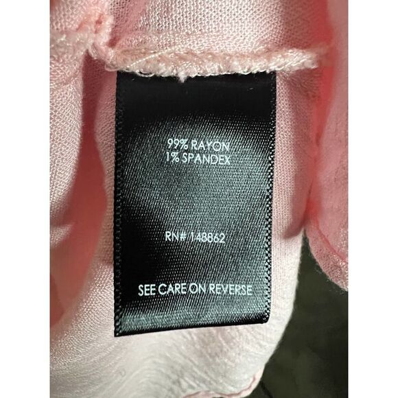 TORRID SIZE 2 (2X) RAYON SLUB TIERED BUTTON FRONT TOP PINK CUTE CASUAL GIRLIE - Picture 8 of 10